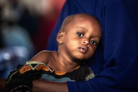 Nel Corno d'Africa milioni di bambini soffrono di malnutrizione e hanno bisogno di aiuto.